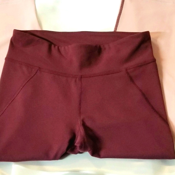 💞 Women's "LIVE, LOVE, DREAM" Workout Pants - Picture 10 of 10